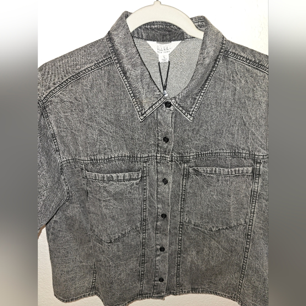 Nicole Miller New York-Black Denim Oversized Crop Button Up Size Large - Picture 2 of 6